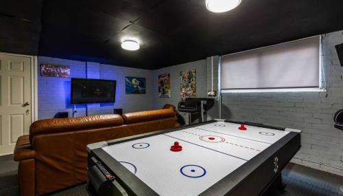 City home with parking and garden- pet friendly - Foto 5, Game Room