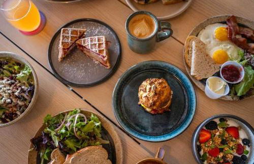 Stylish 4 Bed with Rooftop, Garage Near Hot Spots Less Than 5 Mins to Belmont, 10 Mins to Broadway, 24 Hour Hospitality Team, Perfect for Groups, Available for Long Term Rental - Foto 36