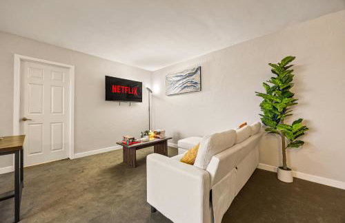 Luxury 2BR Apartment Near SeaWorld, Airport & Downtown San Diego - Foto 14