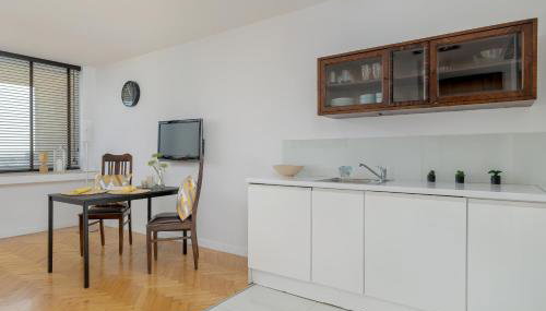 Katowicka Comfy Apartments next to Spodek by Noclegi Renters - Foto 3