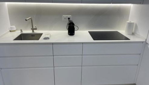 Piso de lujo en primera linea de playa y garaje - Photo 2