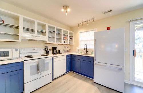Walk to Atlantic Beach: Townhome w/ Patio! - Foto 2