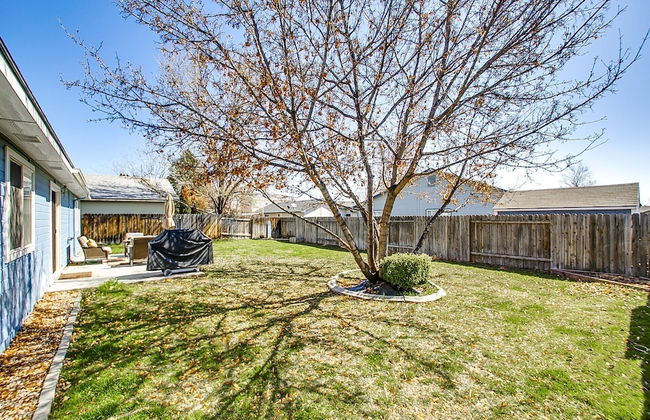 True Blue Family Home - Photo 22