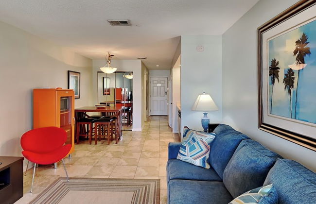 Sunset Harbor #2-204 - Latitude Adjustment - Foto 10