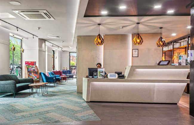 Roomzzz London Stratford - Foto 1