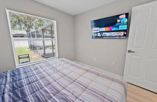 Relaxing 3BR Heated Pool & Hot Tub Retreat - Foto 14