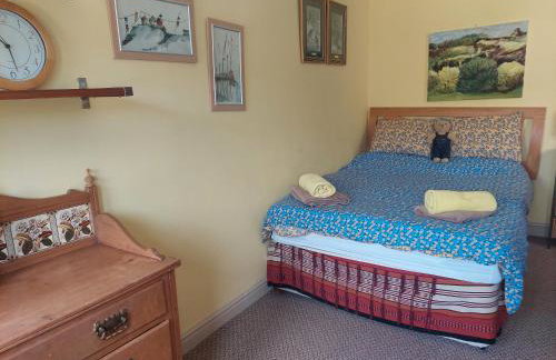 2 Bed Cottage - Sleeps 4 - Pets - Parking - Photo 13