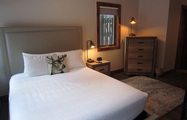 Vail Racquet Club Mountain Resort - Photo 26