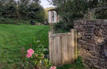 The Lodge, dog friendly rural retreat - Photo 11