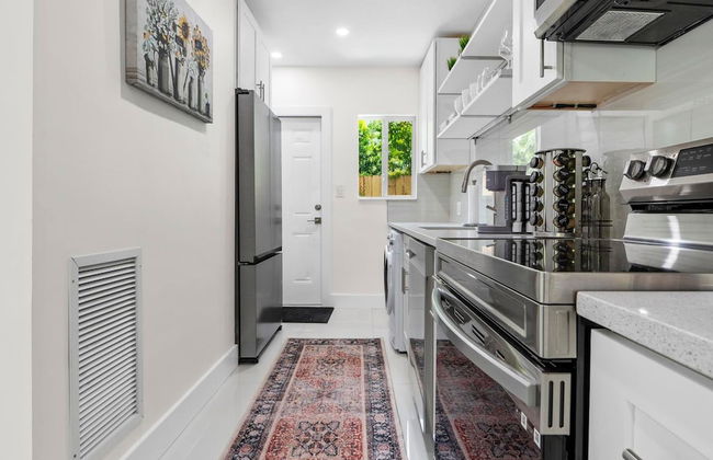 Uhost AI Stylish 1BR Bright Space w Patio - Foto 11