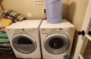 Spacious Newly Renovated Home - Foto 9