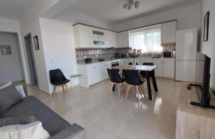 George & Chrysi Apart - Photo 37