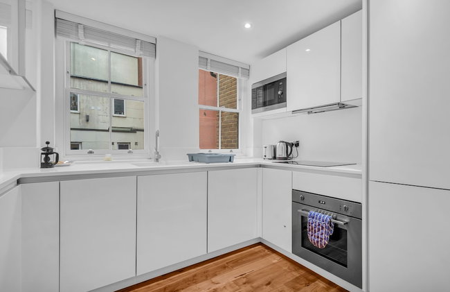 MySquare Vibrant and Sleek 2 Bed Apartment in Artillery Lane - Foto 15