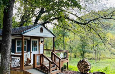 Misty Hollow Tiny Home Cottage - Foto 13