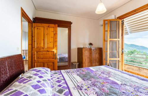 Spacious Cottage - Panoramic Sea & Mountain Views - Photo 21