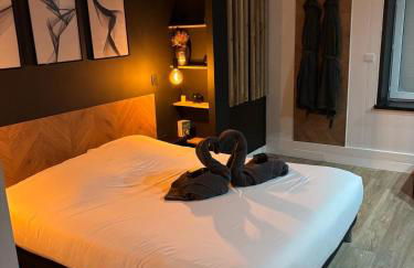 CK Suite & Spa Reims - Foto 17