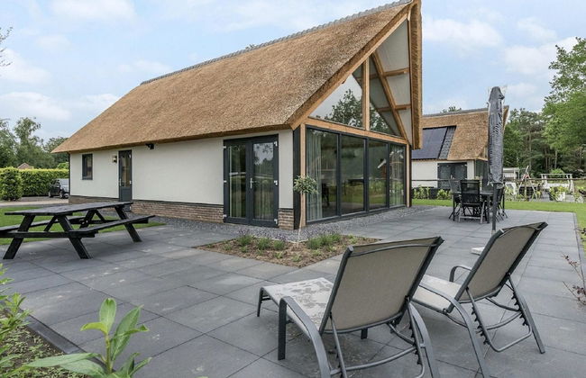 Holiday Home in Netherlands With Pond View - Photo 29