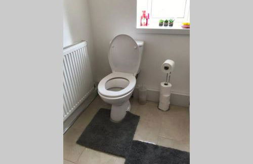 Tranquil Welsh Mountain Gem, Abertillery, Wales - Foto 9