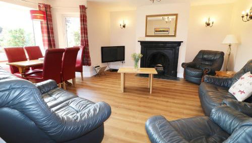 Leigh Holt - Photo 3