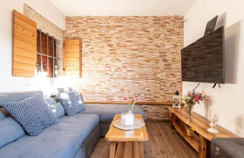 2 Bedroom Lovely Apartment In Donje Rastane - Foto 2
