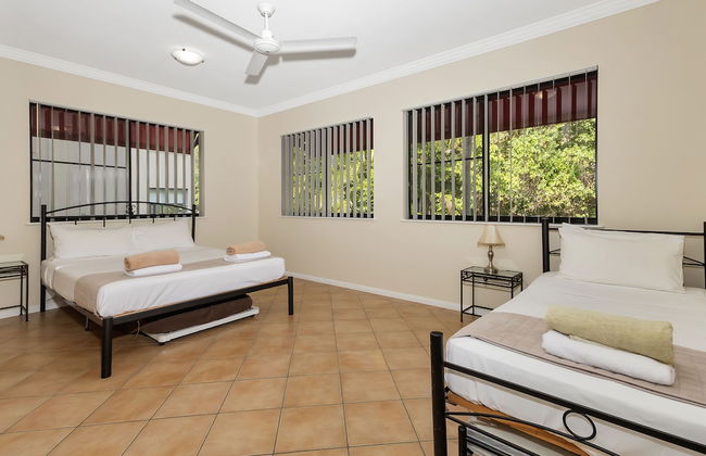 Mediterranean Apartments - Unit 4 - Photo 2