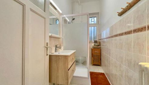 Le Saint Symphorien - 15 min à pied du stade - Foto 5