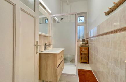 Le Saint Symphorien - 15 min à pied du stade - Foto 5