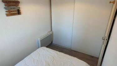 T2 familial 4-5 pers bord de la neste, parking privé gratuit - Foto 5, wardrobe