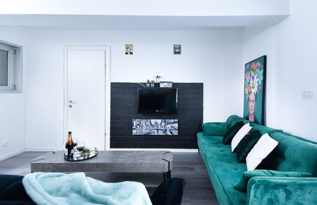 Beautiful Interior with Private Outdoor - Foto 8