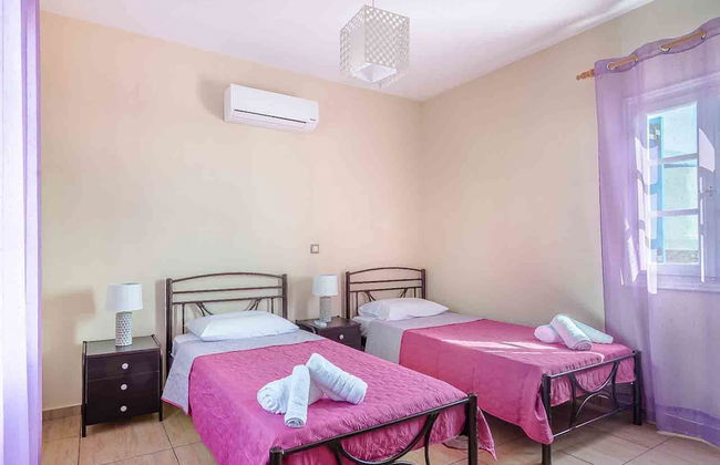 Spacious 2 Bedroom House with Fantastic Yard - Foto 2