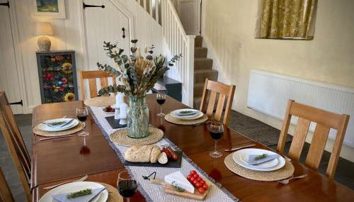 Courtyard Cottage with hot tub and walled garden - Foto 4