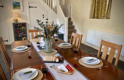 Courtyard Cottage with hot tub and walled garden - Foto 4