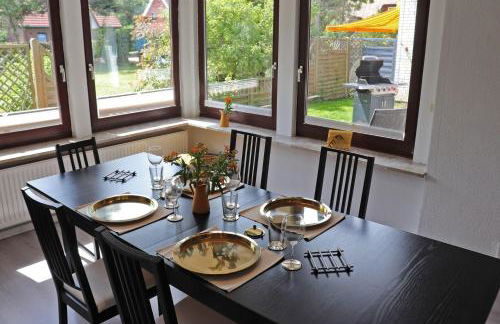 Ferienhaus Heimathafen direkt am Strand mit eingez Garten - Foto 14