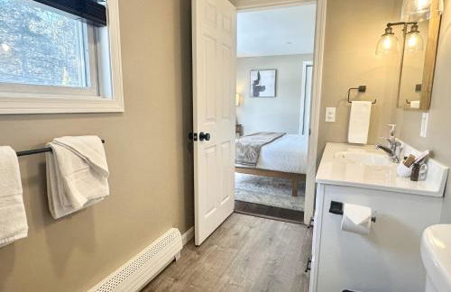 2BR Condo with Ocean Views in Downtown SW Harbor "Seaglass" - Foto 23