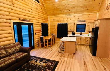 Bourbon Retreat With Hot Tub-8 - Foto 25