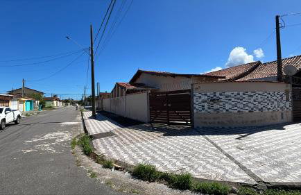Casa próximo a plataforma de pesca com piscina e churrasqueira - Foto 37