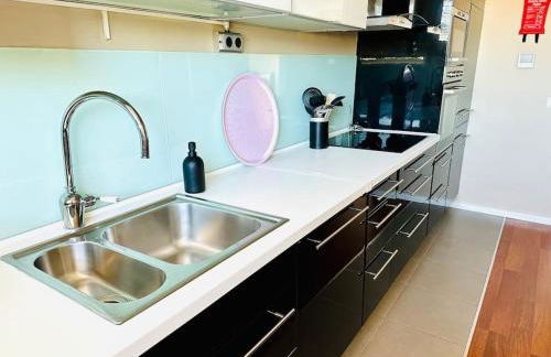 Renovado com AC, 2 WC completos, terraço e garagem - Foto 24