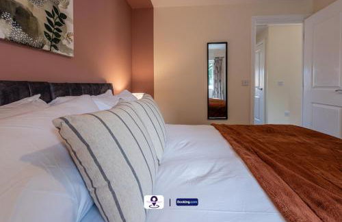 Last-Minute Escapes ! Summer Days l RTM Stay l 4 -Bed House By Finesse Stays Short Lets & Serviced Accommodation Wakefield With Parking, Contractors - Foto 30