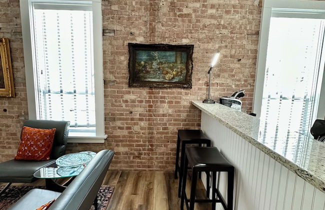 Bisbee Brownstone Suites - Photo 6