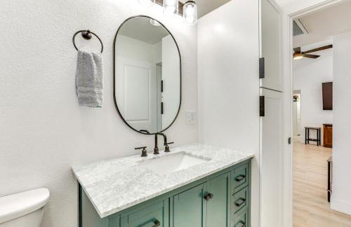 Pool, Basketball and BBQ! Glendale Group Getaway - Foto 15