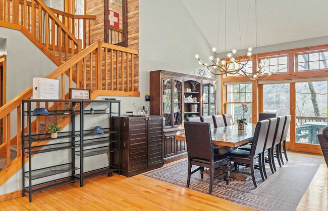 Mountain Escape With Game Room, Balcony & Stunning Views in the Poconos Christina - Foto 8