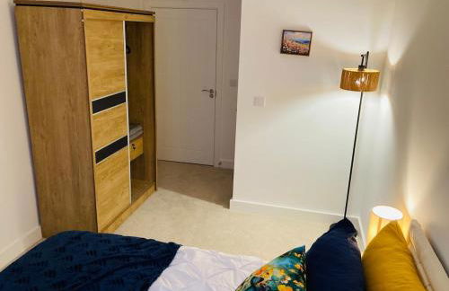 2 Bedroom Luxury Apartment! City Center with Free Parking! - Foto 29