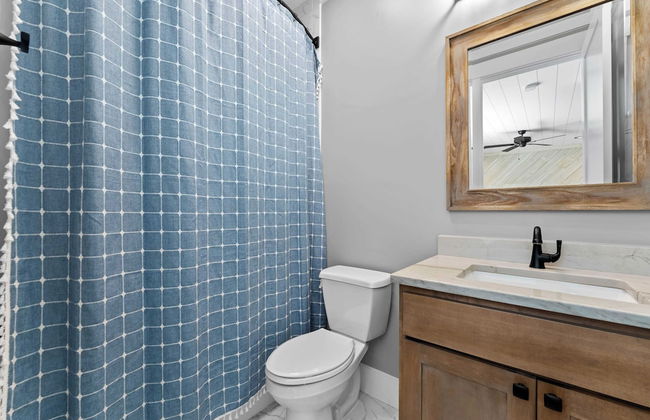 Blue Heron by Avantstay Lakefront, Dock, Pool, Theater Sleeps 22 - Foto 36