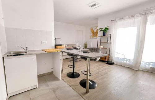 Balcon privé, Fibre, Séjour Calme Grand Paris - Foto 11