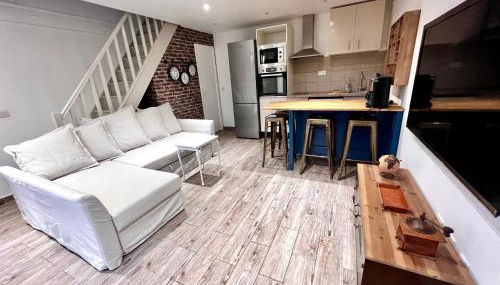 Luxury Stay with Terrace and AC 10 min to Paris - Foto 2, stove