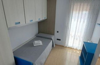 Piso soleado con buena ubicación - Foto 11