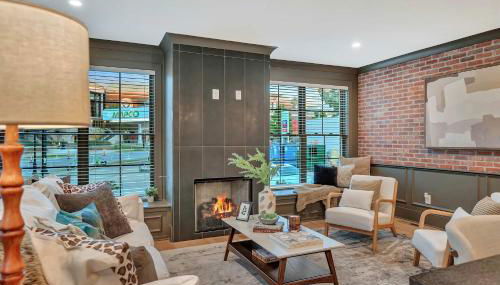 New 2 Luxe Townhomes with Rooftops Sleeps 24 - Foto 2