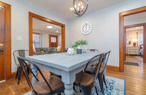 3BR Bristol Retreat - 2 Blocks from State Street - Foto 9