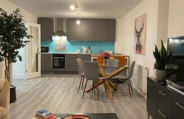 Stunning and Spacious 2bed flat in central Woking - Foto 18