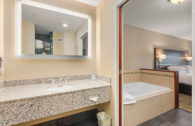 Medallion Inn & Suites - Foto 33